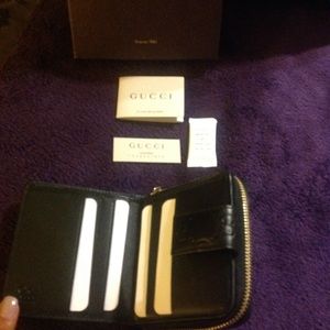 Gucci Small Zipper Wallet